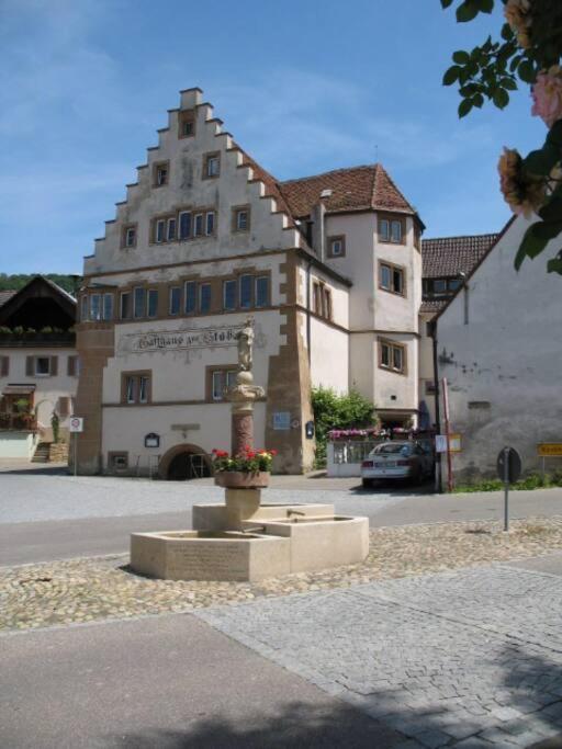 Am Weinberg - Stilvoll, Ruhig, Zum Wohlfuehlen Daire Pfaffenweiler Dış mekan fotoğraf